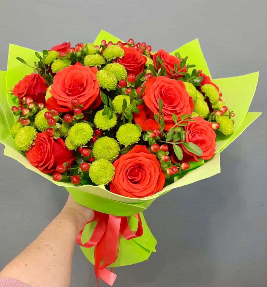 Букет цветов из: Хризантемы и Розы в Колосовке