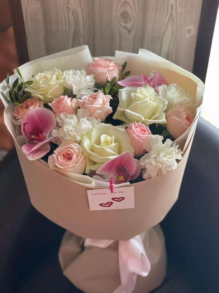 Букет цветов из: Орхидеи, Розы и Гвоздики в Колосовке