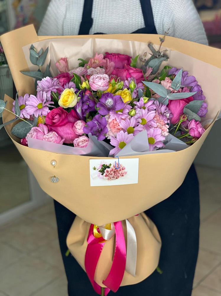 Букет цветов из: Хризантемы, Гвоздики и Альстромерии в Колосовке