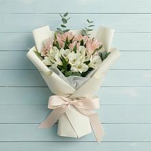 Букет цветов из:  Альстромерии в Колосовке