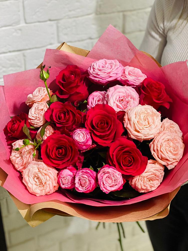 Букет цветов из: Розы в Колосовке