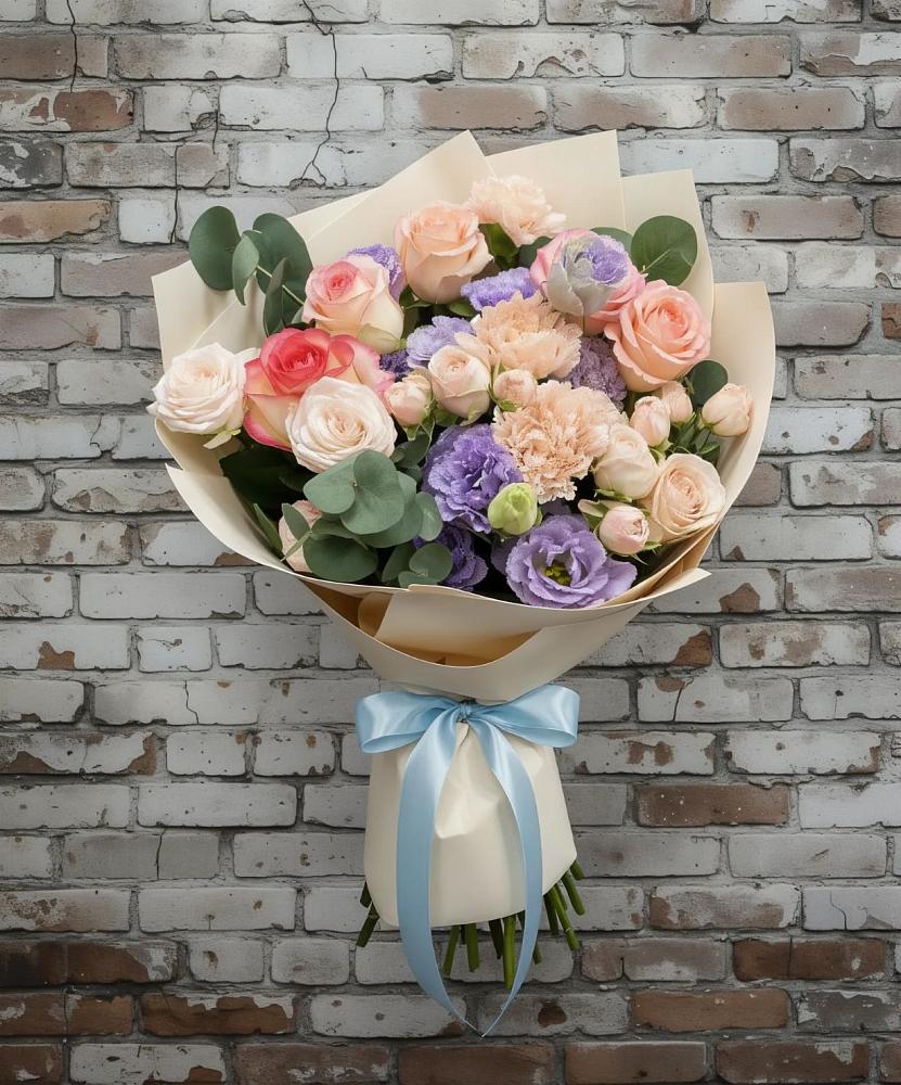 Букет цветов из: Розы, Лизиантусы и Гвоздики в Колосовке