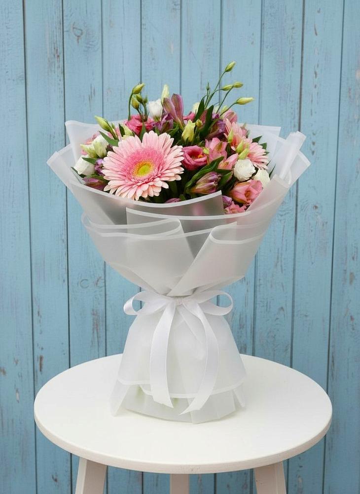 Букет цветов из: Герберы, Альстромерии и Лизиантусы в Колосовке