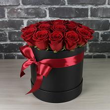 Цветочная композиция из Розы в шляпной коробке в Колосовке