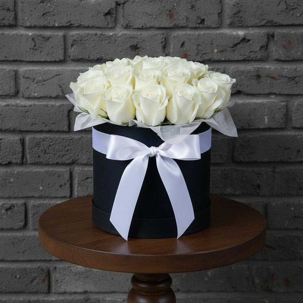 Цветочная композиция из Розы в шляпной коробке в Колосовке