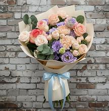 Букет цветов из:  Розы, Лизиантусы и Гвоздики #REPLACE_PRED# Колосовке