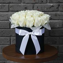 Цветочная композиция из Розы в шляпной коробке в Колосовке